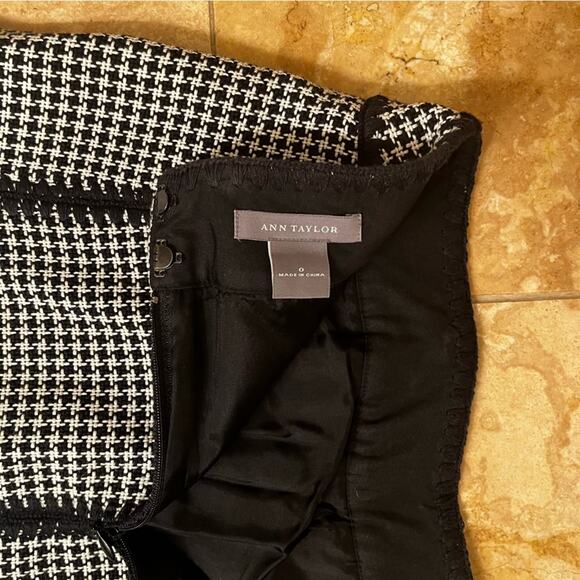 NEW Ann Taylor Career Houndstooth Plaid Paneled Flutter A-line Knee Skirt 0 NWOT - Picture 13 of 16